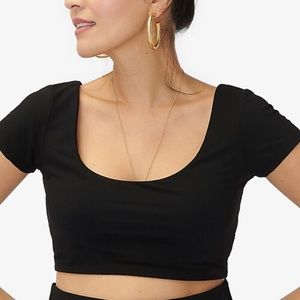 Hatch Cropped Maternity tee, super soft, barely worn, Size M.